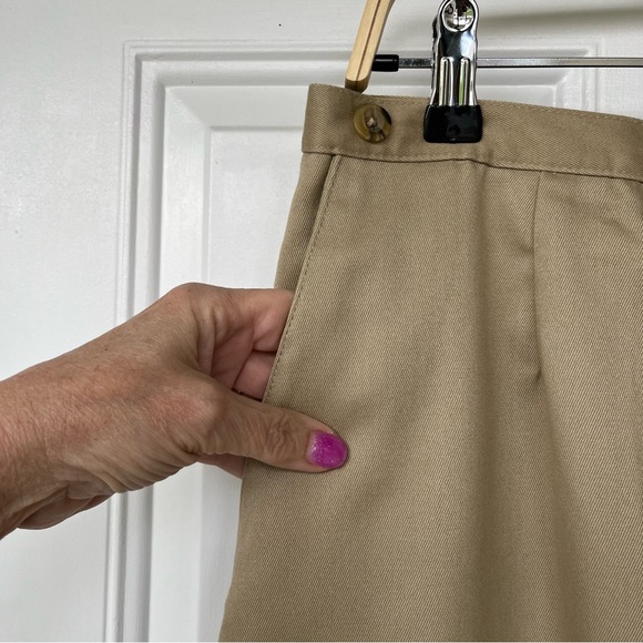 •Lands’ End• Woman’s Khaki Front Flap Skort - Size 16 - Picture 3 of 8